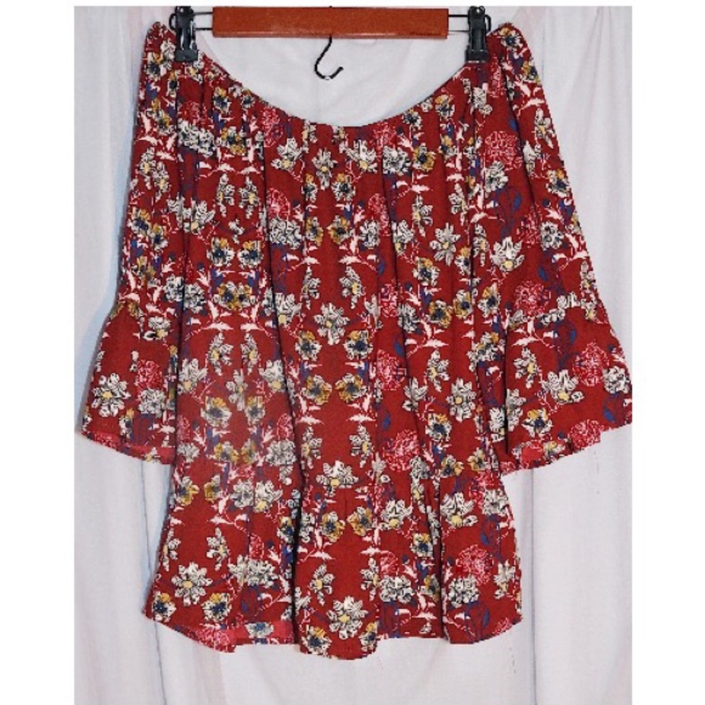 Off the Shoulder Floral Blouse